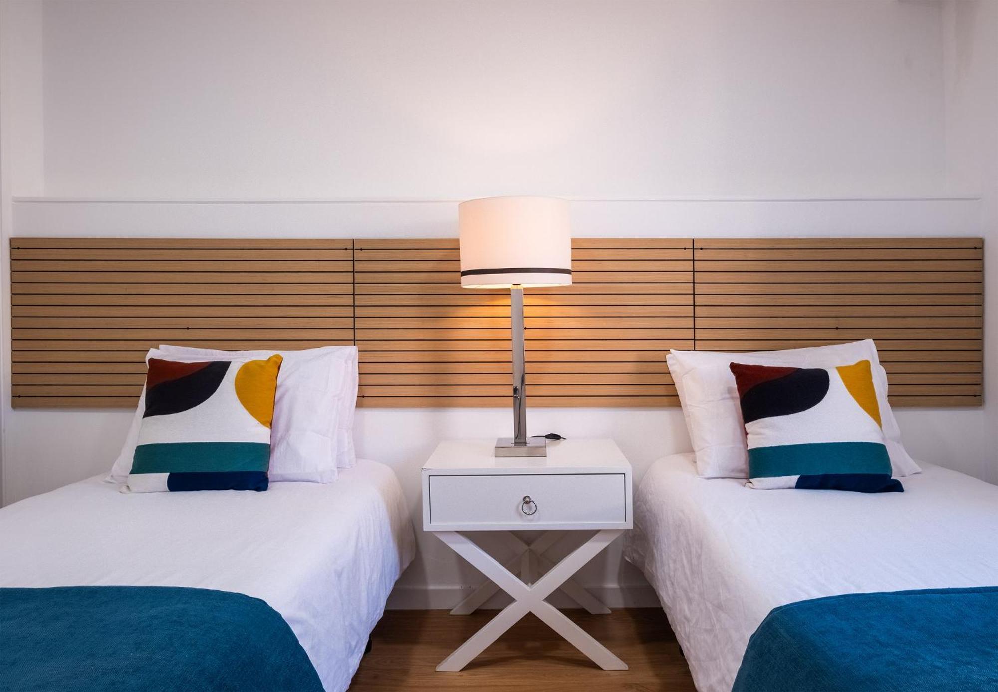 Ponta Delgada Flats - Host & Chill Lägenhet Exteriör bild