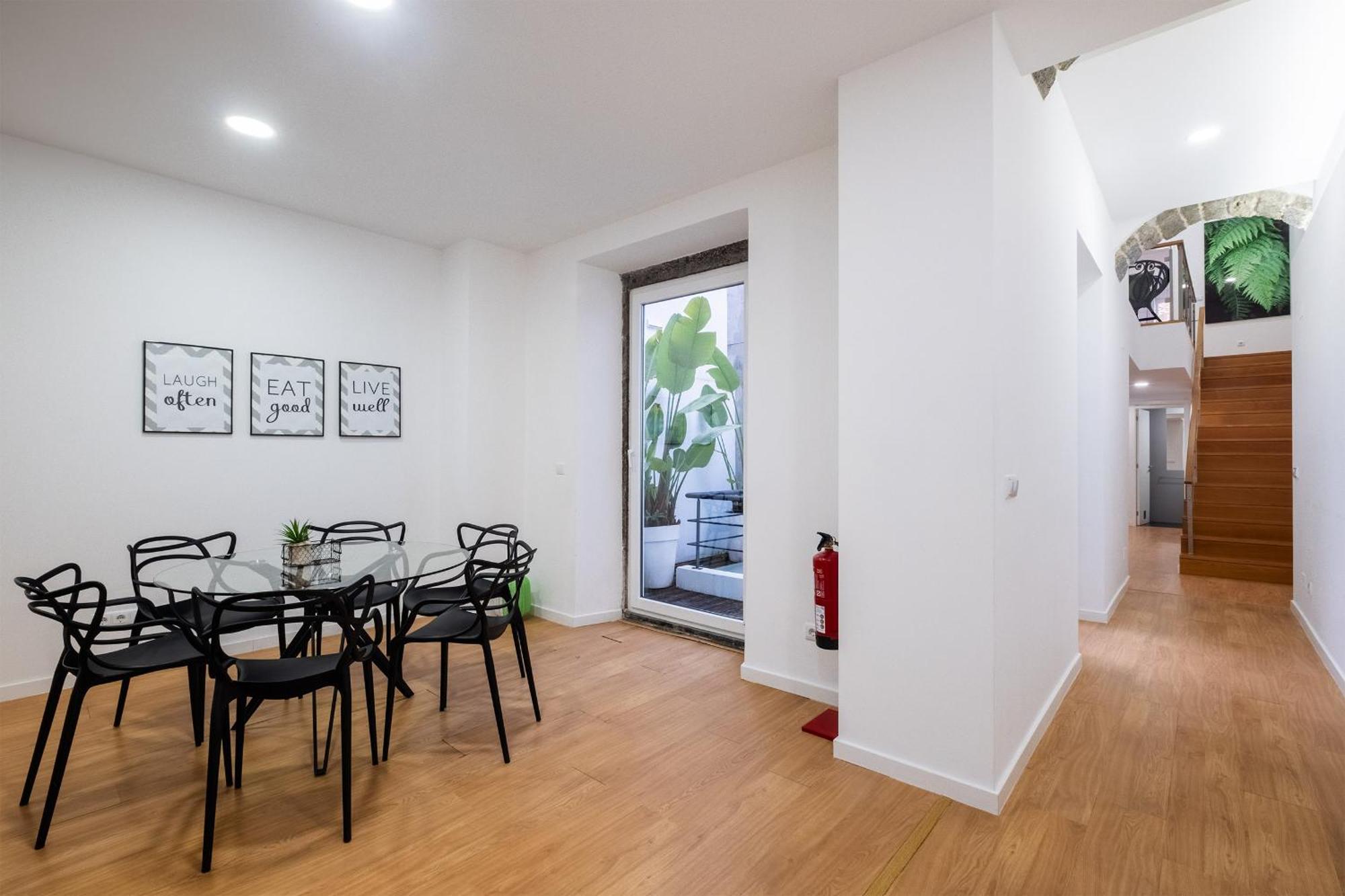 Ponta Delgada Flats - Host & Chill Lägenhet Exteriör bild