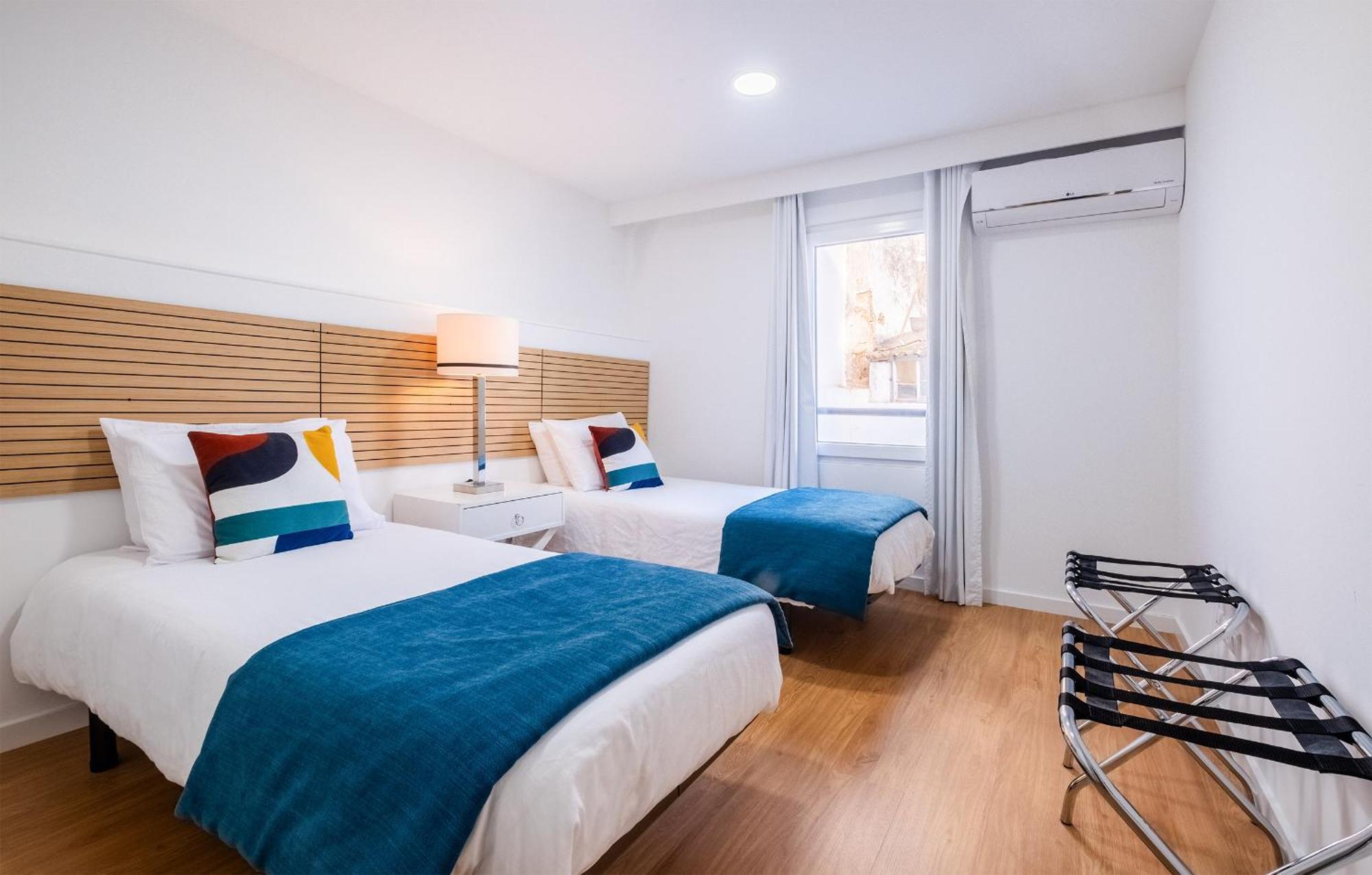 Ponta Delgada Flats - Host & Chill Lägenhet Exteriör bild