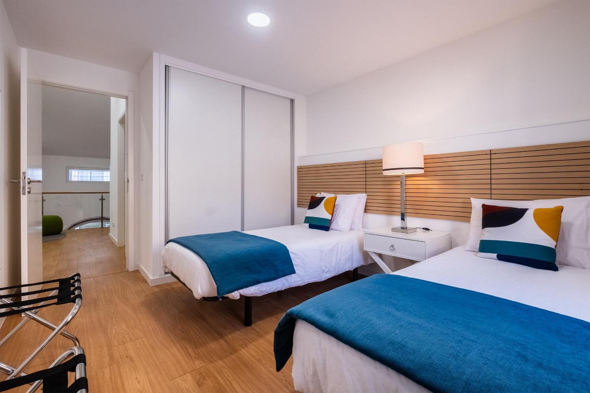 Ponta Delgada Flats - Host & Chill Lägenhet Exteriör bild