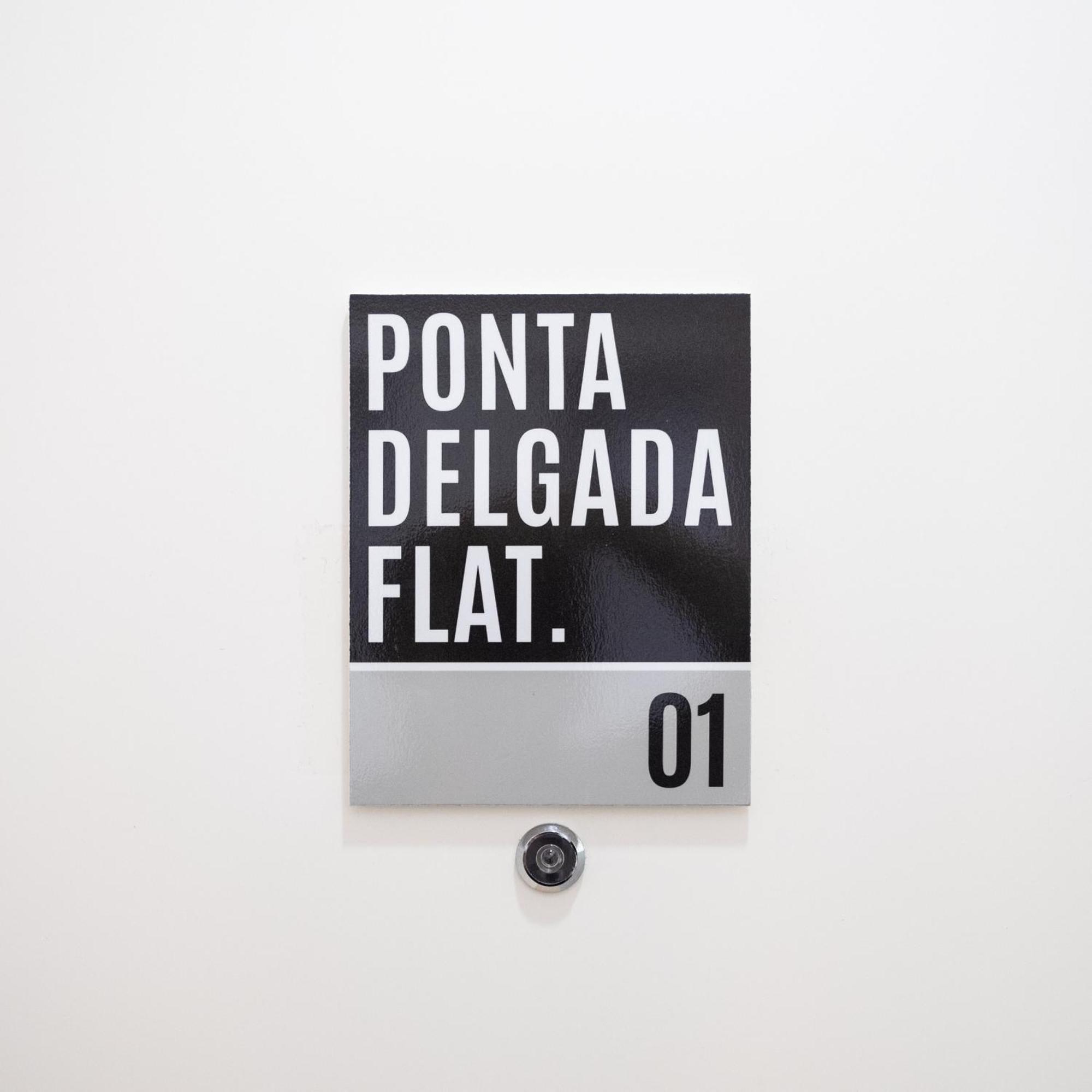 Ponta Delgada Flats - Host & Chill Lägenhet Exteriör bild