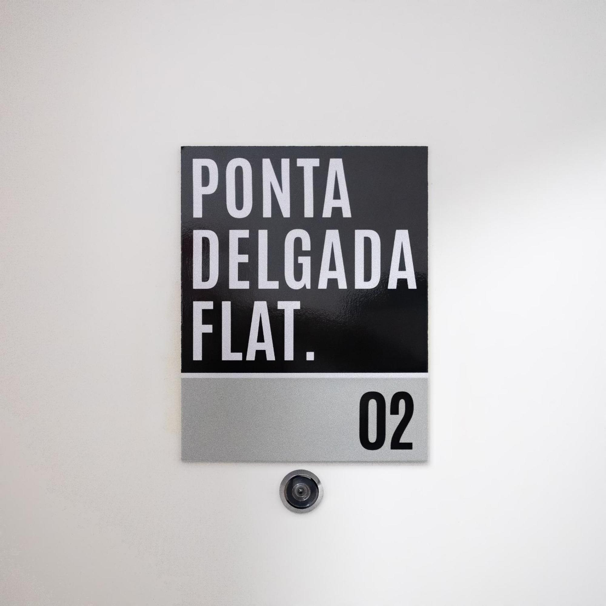 Ponta Delgada Flats - Host & Chill Lägenhet Exteriör bild