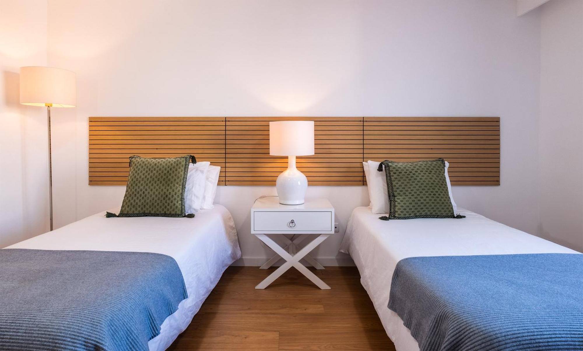 Ponta Delgada Flats - Host & Chill Lägenhet Exteriör bild
