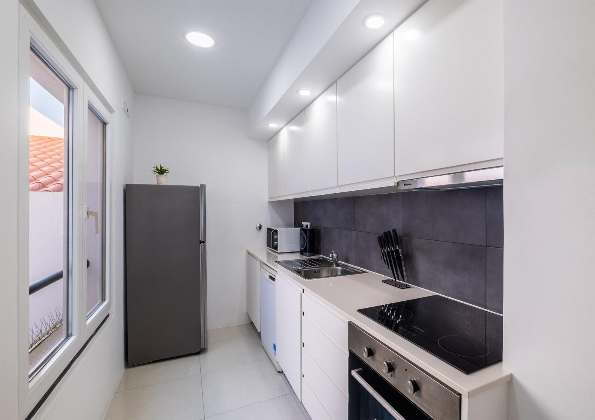 Ponta Delgada Flats - Host & Chill Lägenhet Exteriör bild